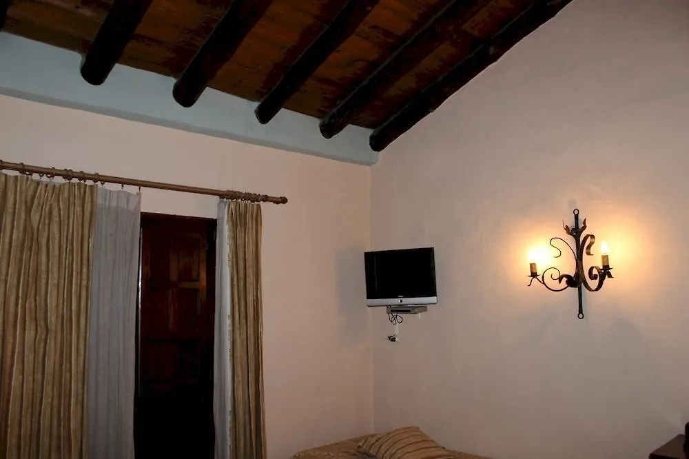 Hotel Rural Los Jarales Istán
